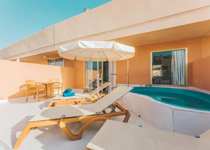 Cleopatra Palace Hotel 4*