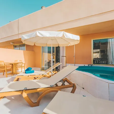 Cleopatra Palace Hotel 4*