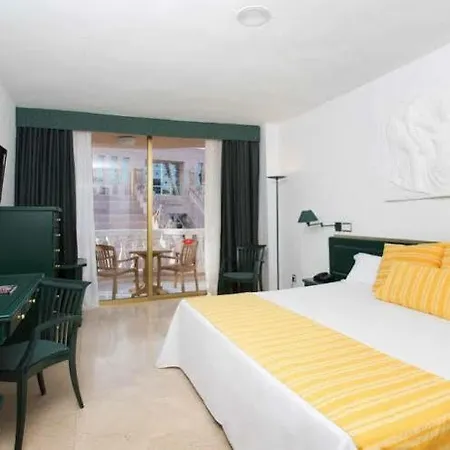 Cleopatra Palace Hotel 4*