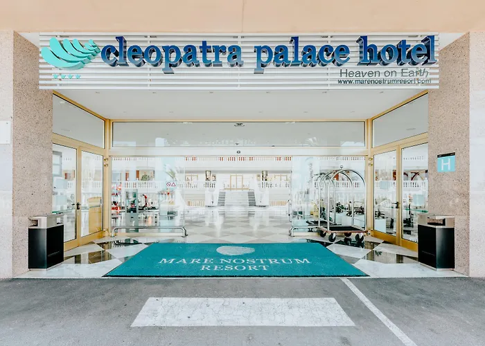 Cleopatra Palace פלאייה דה לאס אמריקס